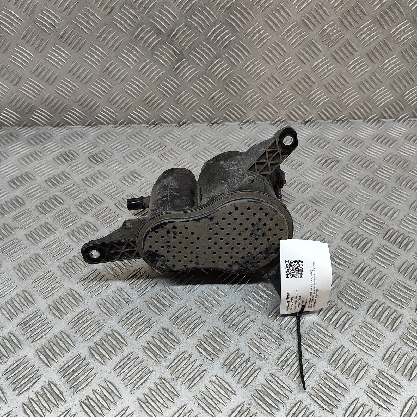 AUDI A4 AKTİF KARBON FİLTRESİ