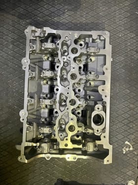 BMW SİLİNDİR KAPAK