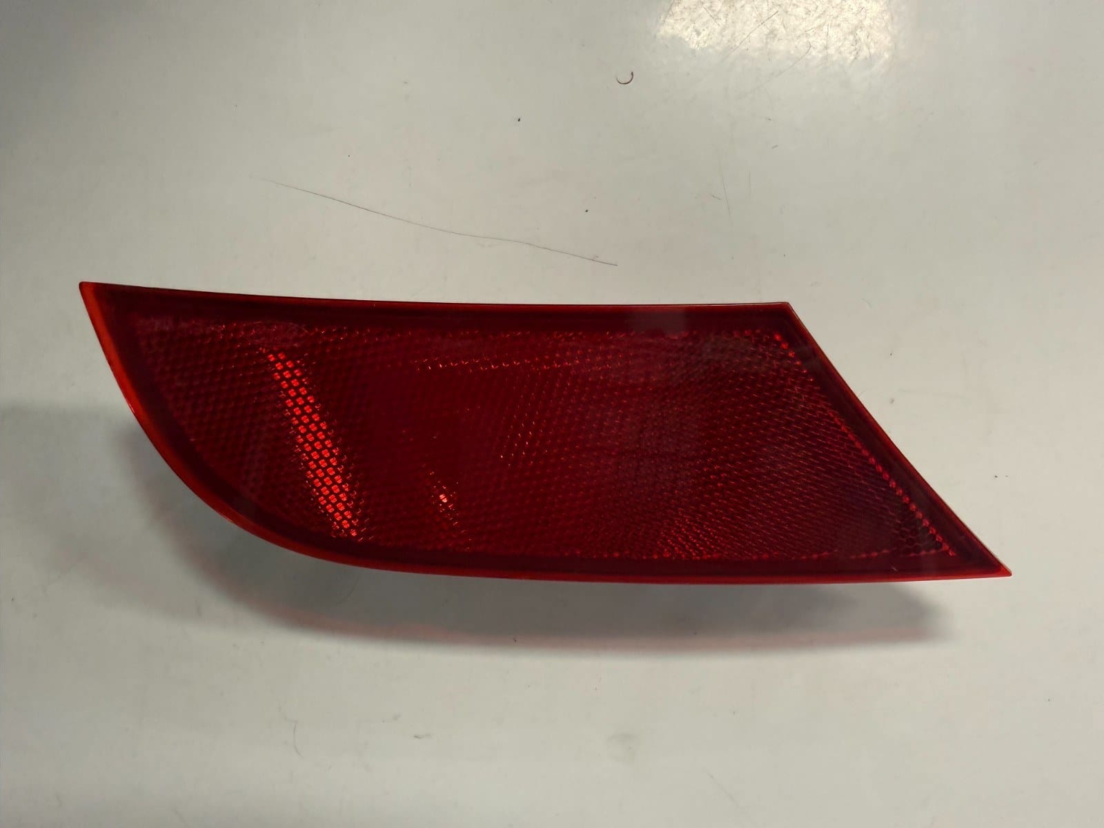 FORD ESCAPE SOL ARKA TAMPON REFLEKTÖRÜ