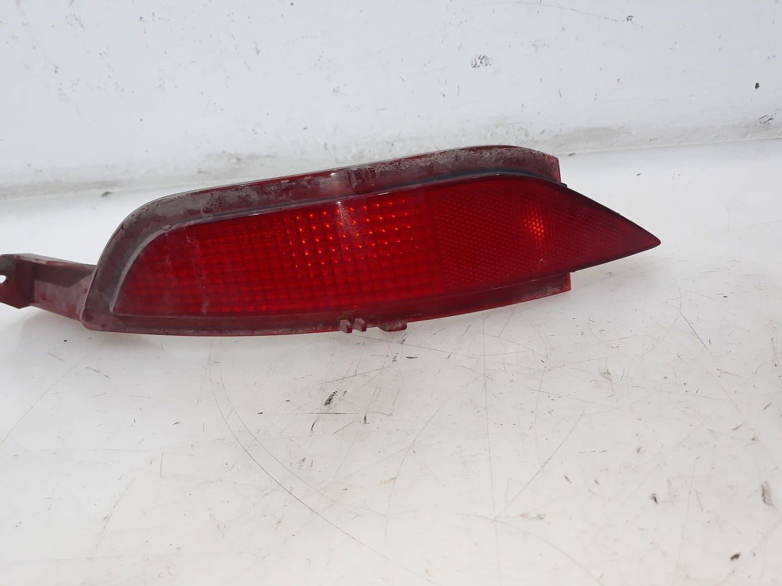 FORD FIESTA ARKA TAMPON REFLEKTÖRÜ SAĞ