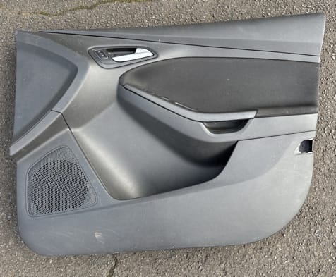 FORD FOCUS SAĞ ÖN KAPI DÖŞEME