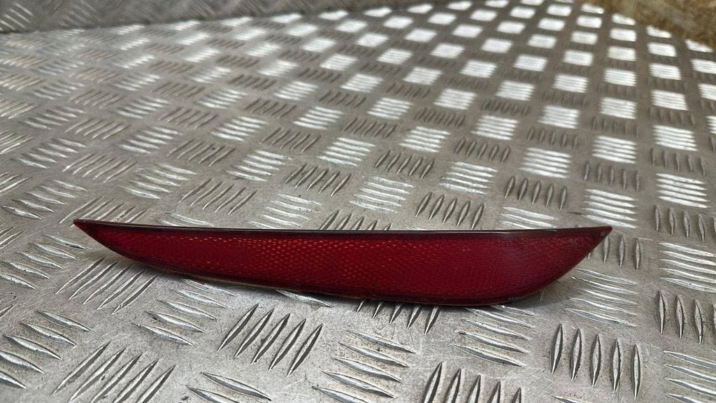 FORD FOCUS SOL ARKA TAMPON REFLEKTÖRÜ