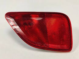 FORD PUMA SAĞ ARKA TAMPON REFLEKTÖRÜ