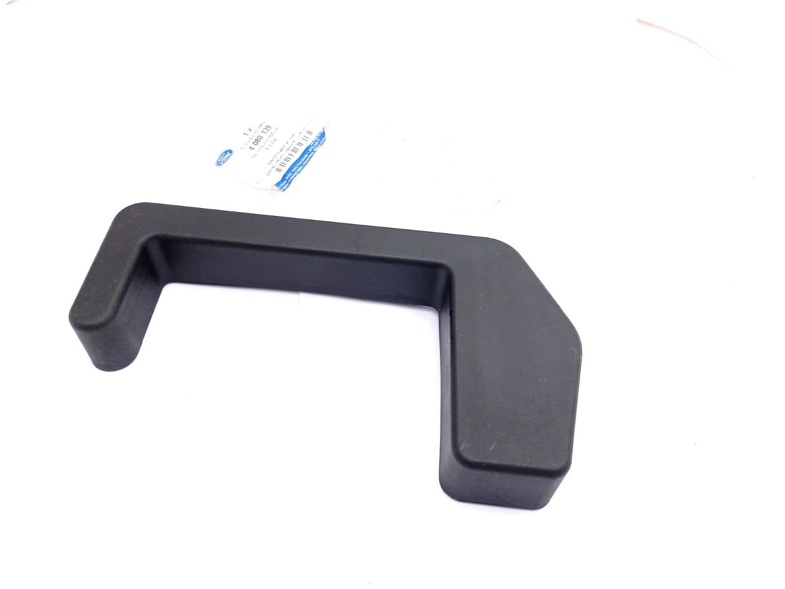 FORD TRANSİT ARKA TAMPON UC PLASTİĞİ SAĞ