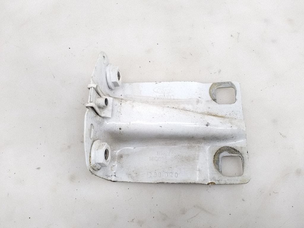 FORD TRANSİT ÇAMURLUK BRAKETİ