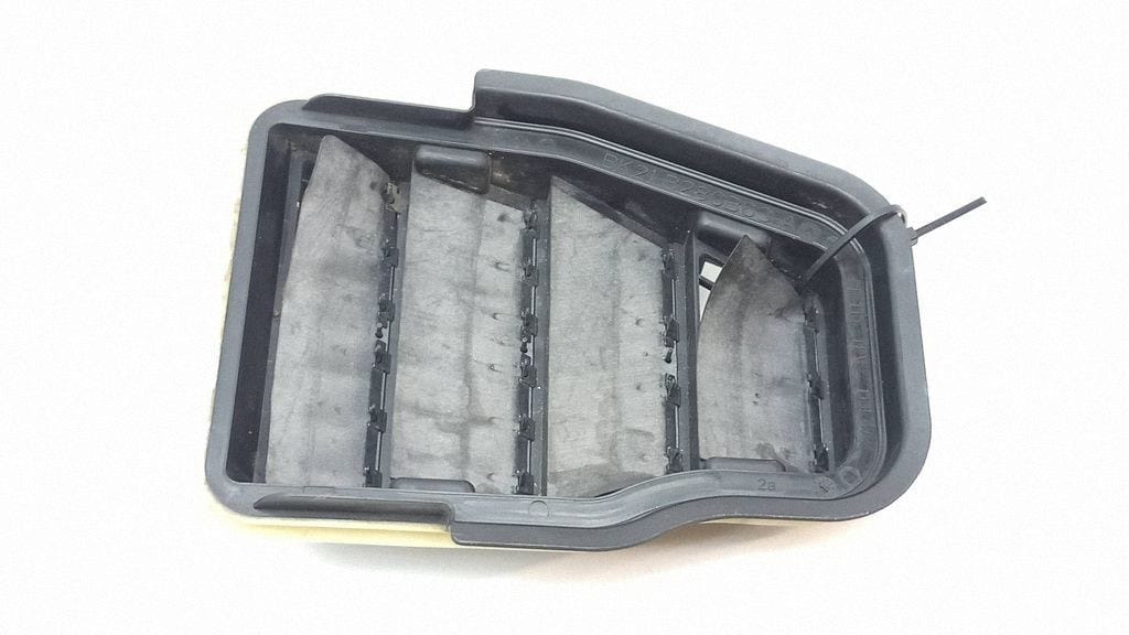 FORD TRANSİT V362 ÇAMURLUK HAVALANDIRMA IZGARASI