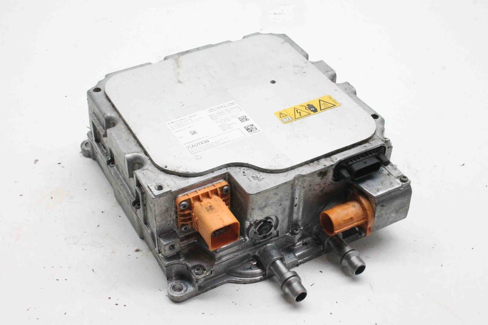 MERCEDES EQE V295 AKÜ KONTROL MODÜLÜ