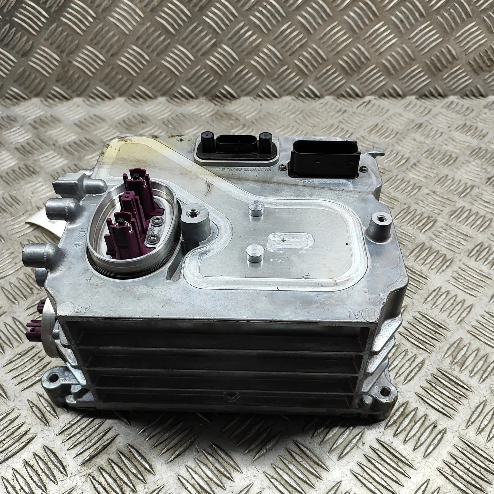 MERCEDES EQS W297 ŞARJ KONTROL ÜNİTESİ