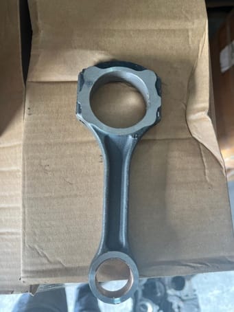 MERCEDES YENİ MODEL PİSTON KOLU
