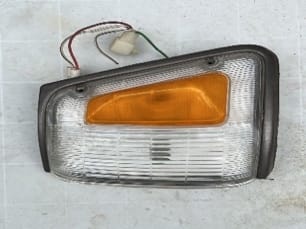 TOYOTA HİLUX SİNYAL LAMBASI