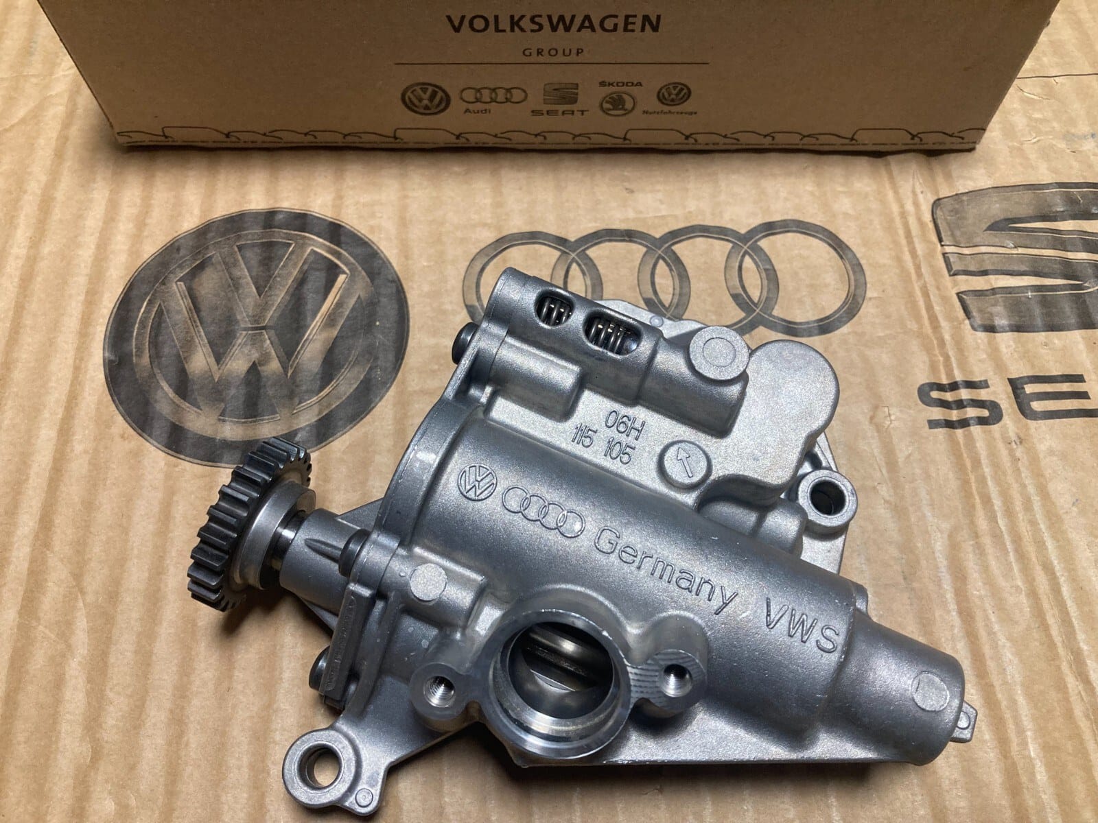 VOLKSWAGEN AUDI YAĞ POMPASI