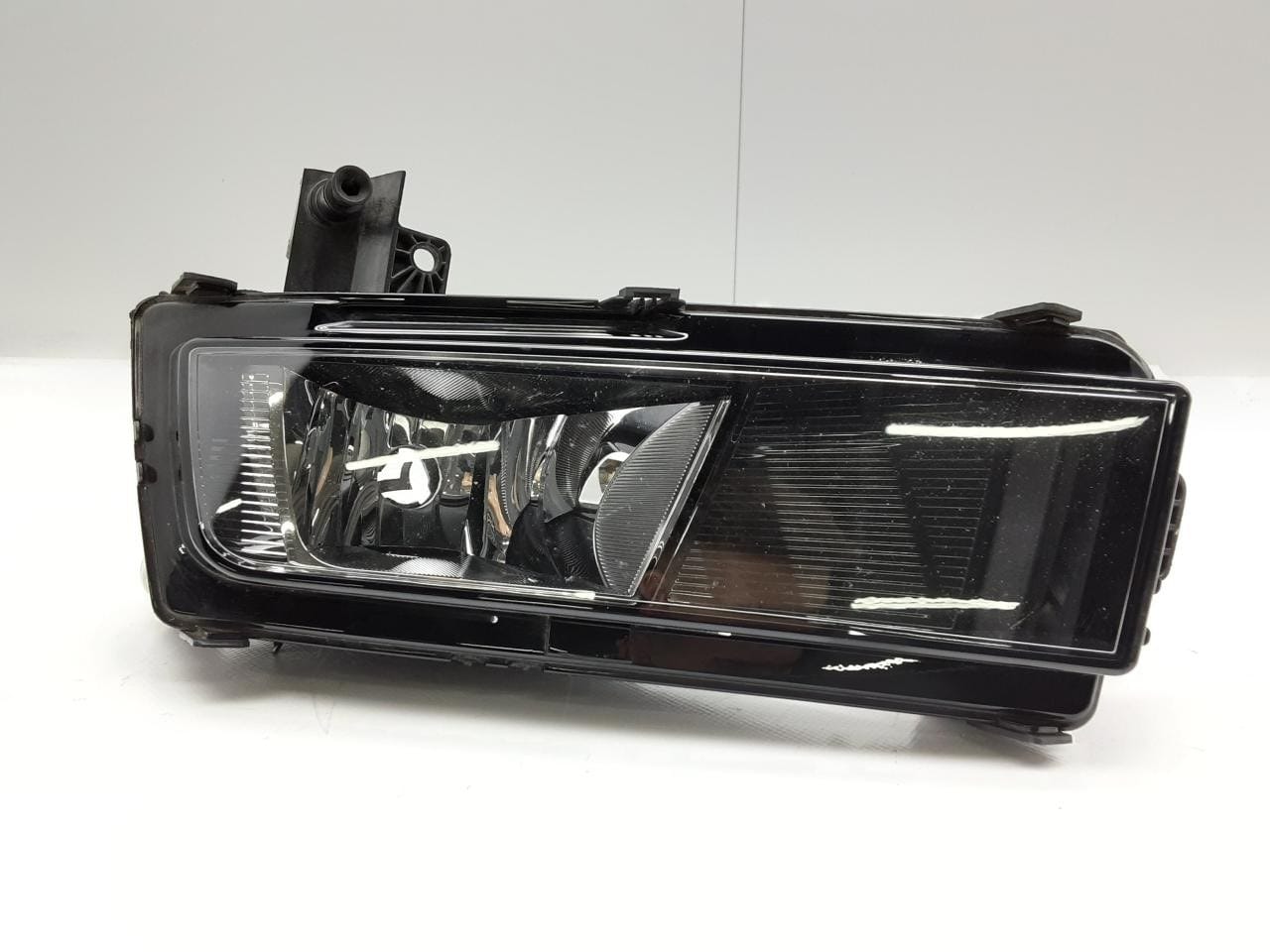 VOLKSWAGEN TORURAN SOL SİS FARI