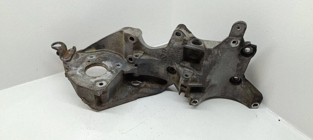 VW ŞARJ DİNAMOSU BAĞLANTI BRAKETİ