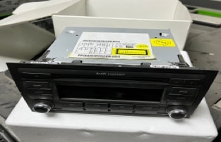 AUDI MULTİMEDYA CD ÇALAR