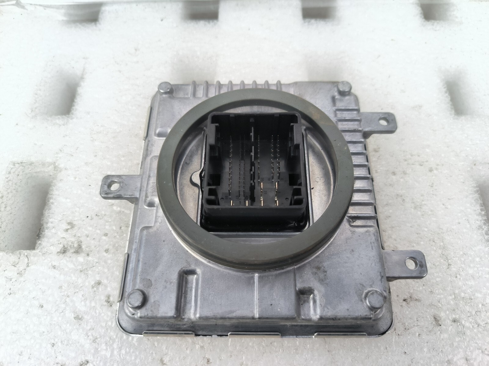 AUDI PORSCHE LED FAR BEYNİ