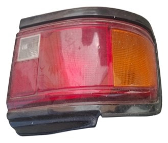 MAZDA 323 SEDAN STOP