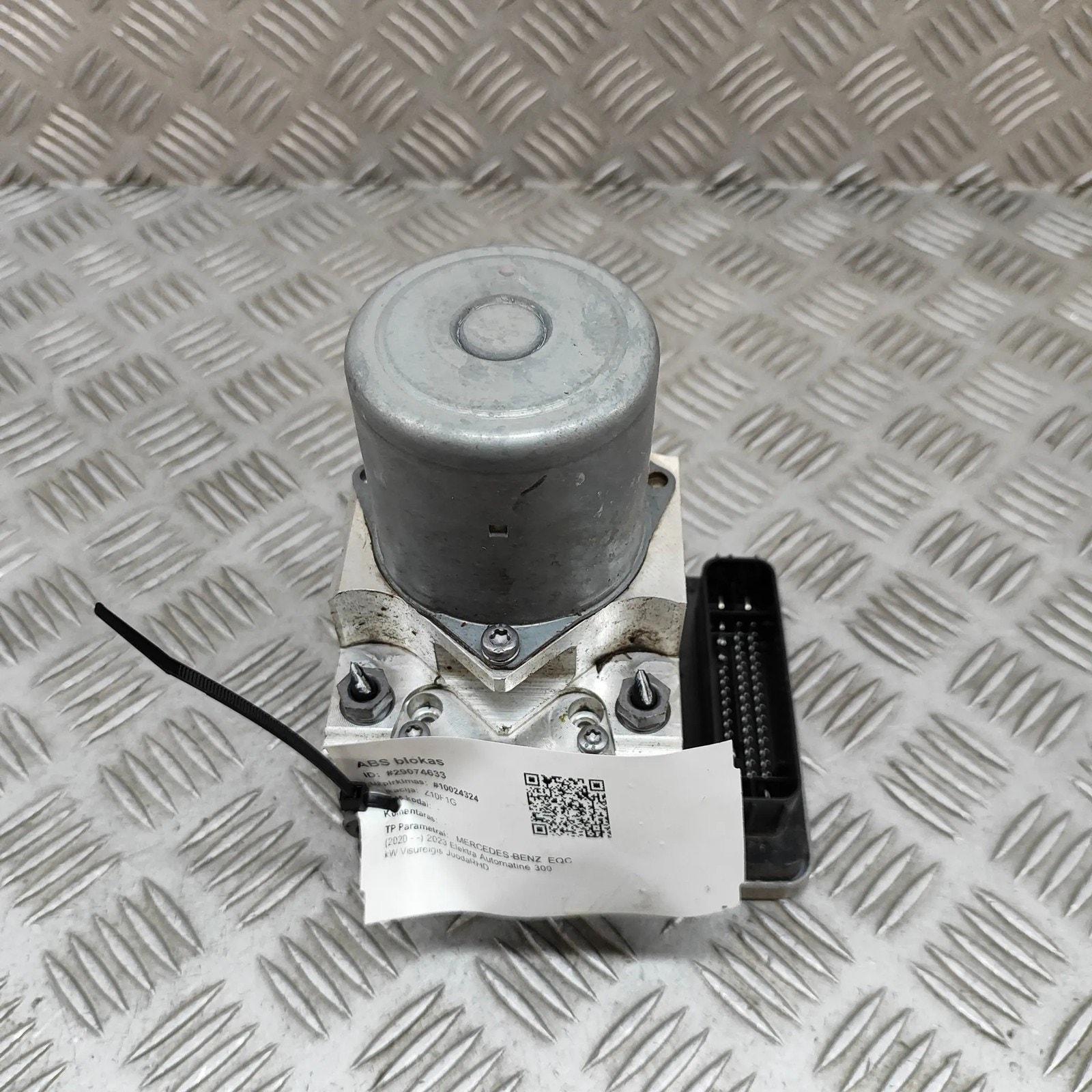 MERCEDES CLC EQC ABS BEYNİ
