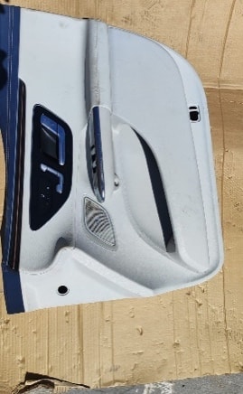 MERCEDES KAPI İÇİ BEYAZ DOLU