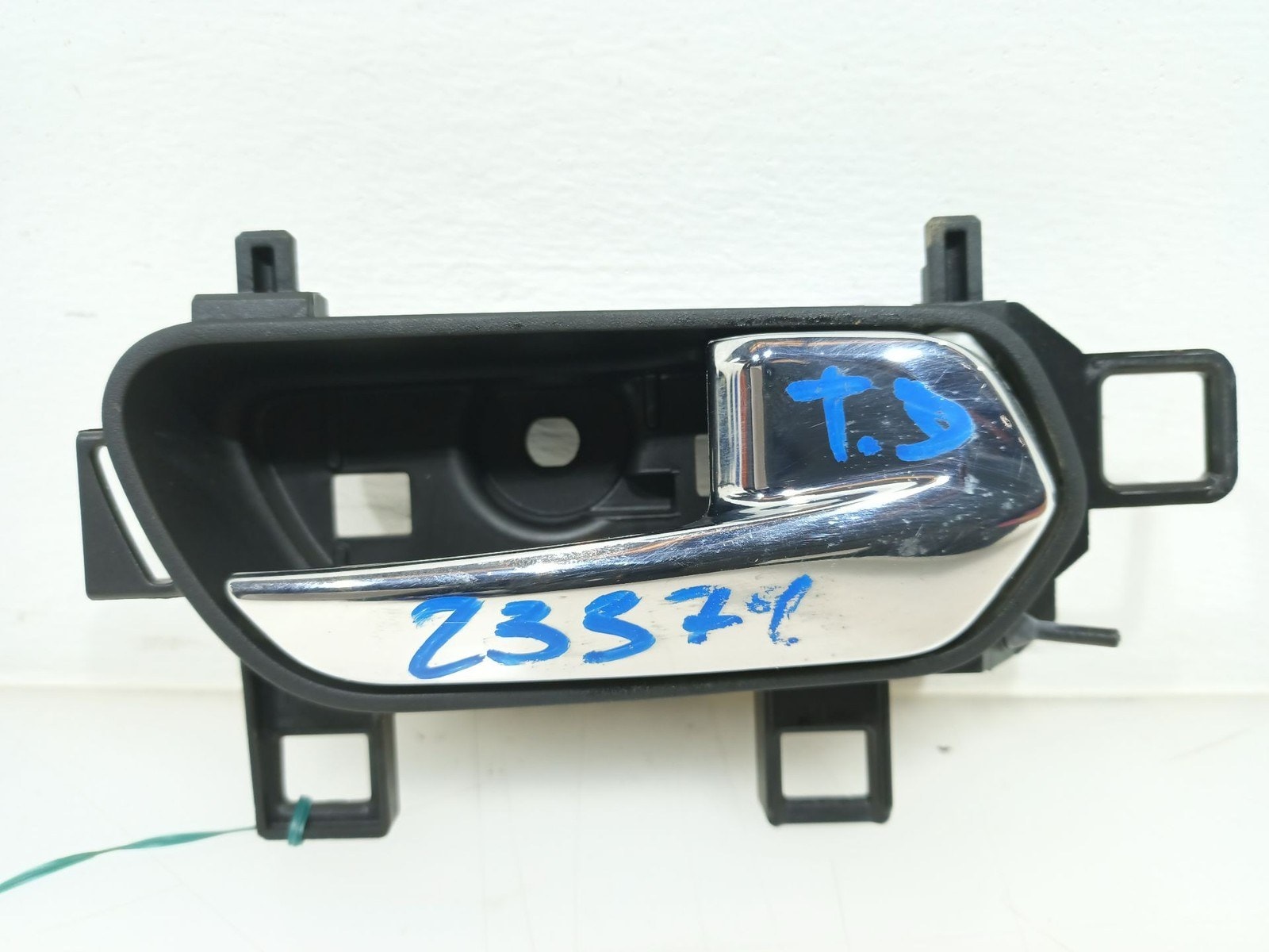 NİSSAN QASHQAİ KAPI İÇ AÇMA KOLU