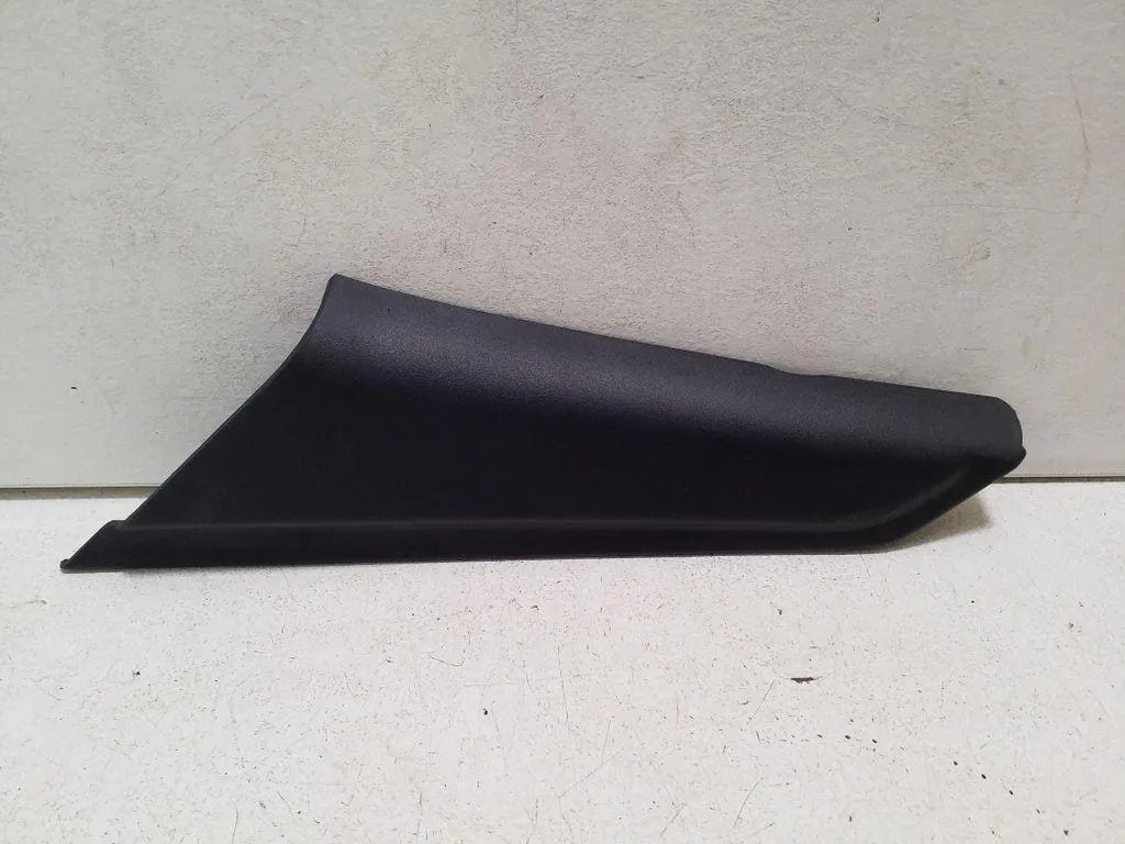 TOYOTA KELEBEK CAM ÇERVEVESİ