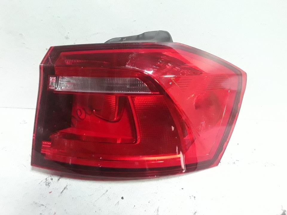 VOLKSWAGEN GOLF 7 SAĞ STOP LAMBASI